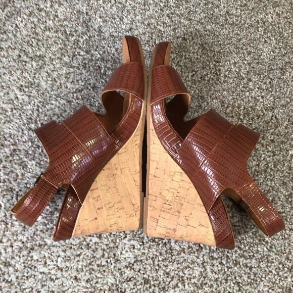 BOC Born Comfort Cork Wedge Sandals sz 10M - Picture 16 of 16